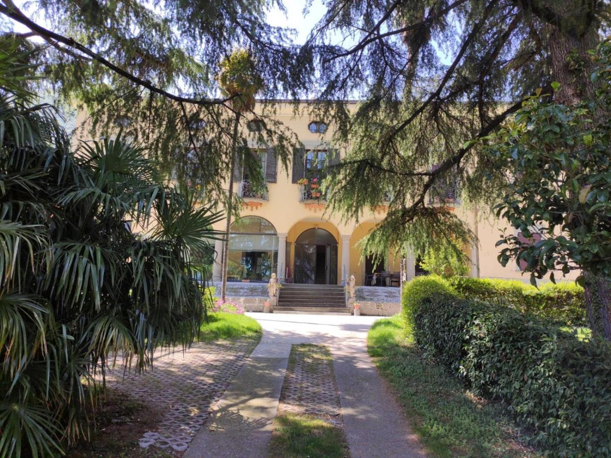 Villa Riva Lago - Apartment With Parking Тавернола Бергамаска Екстериор снимка