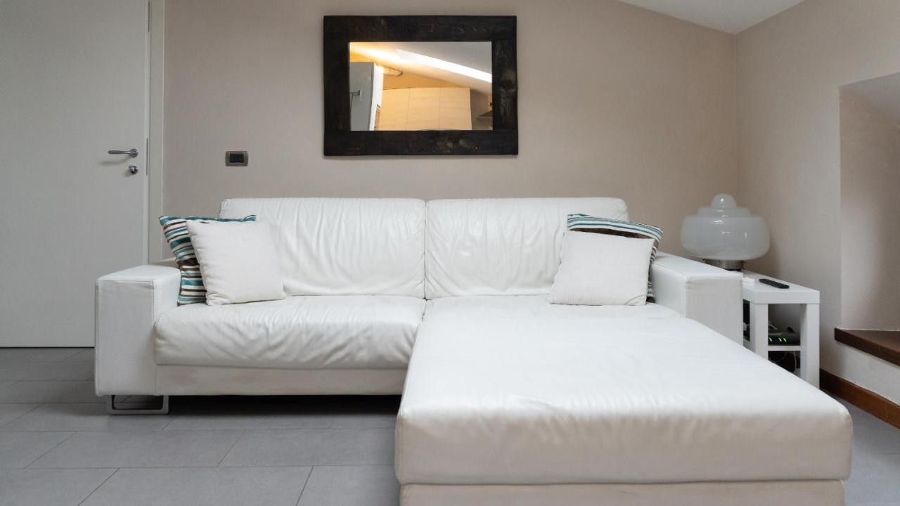Villa Riva Lago - Apartment With Parking Тавернола Бергамаска Екстериор снимка
