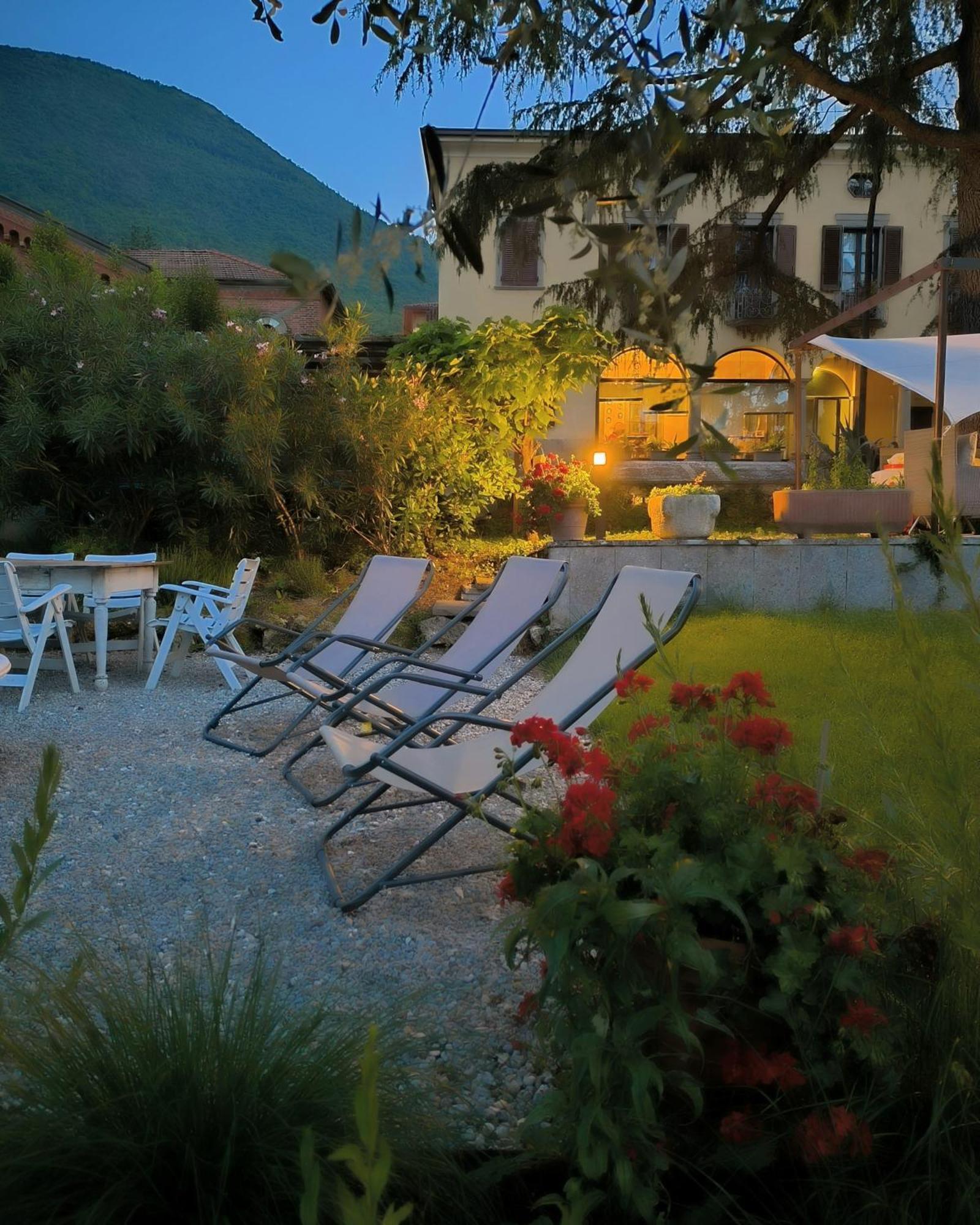 Villa Riva Lago - Apartment With Parking Тавернола Бергамаска Екстериор снимка